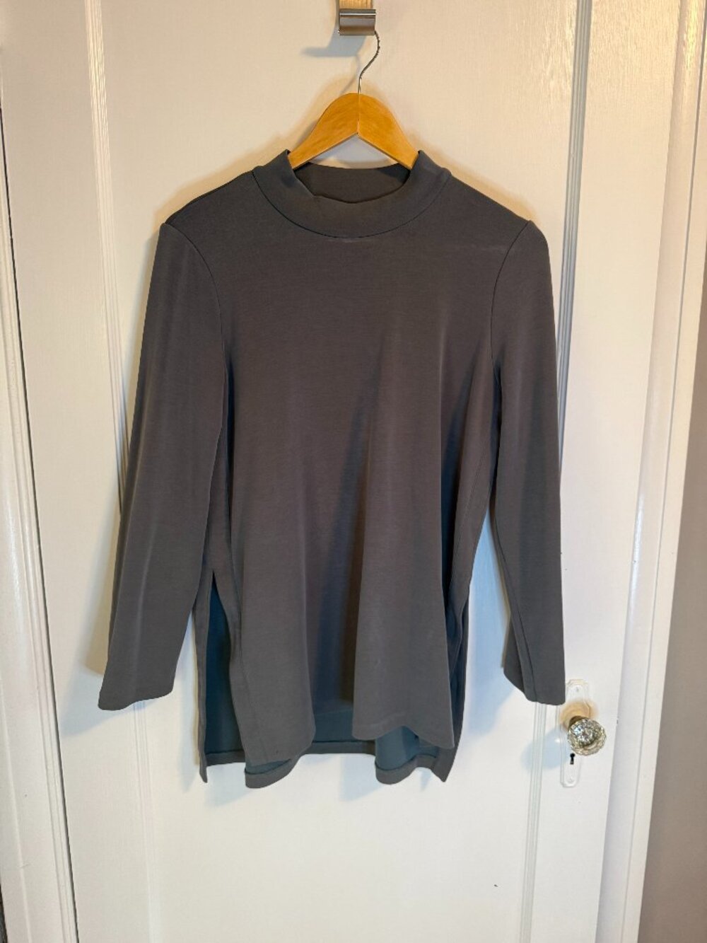Club Monaco Gray Tunic with side slits. Size Medium